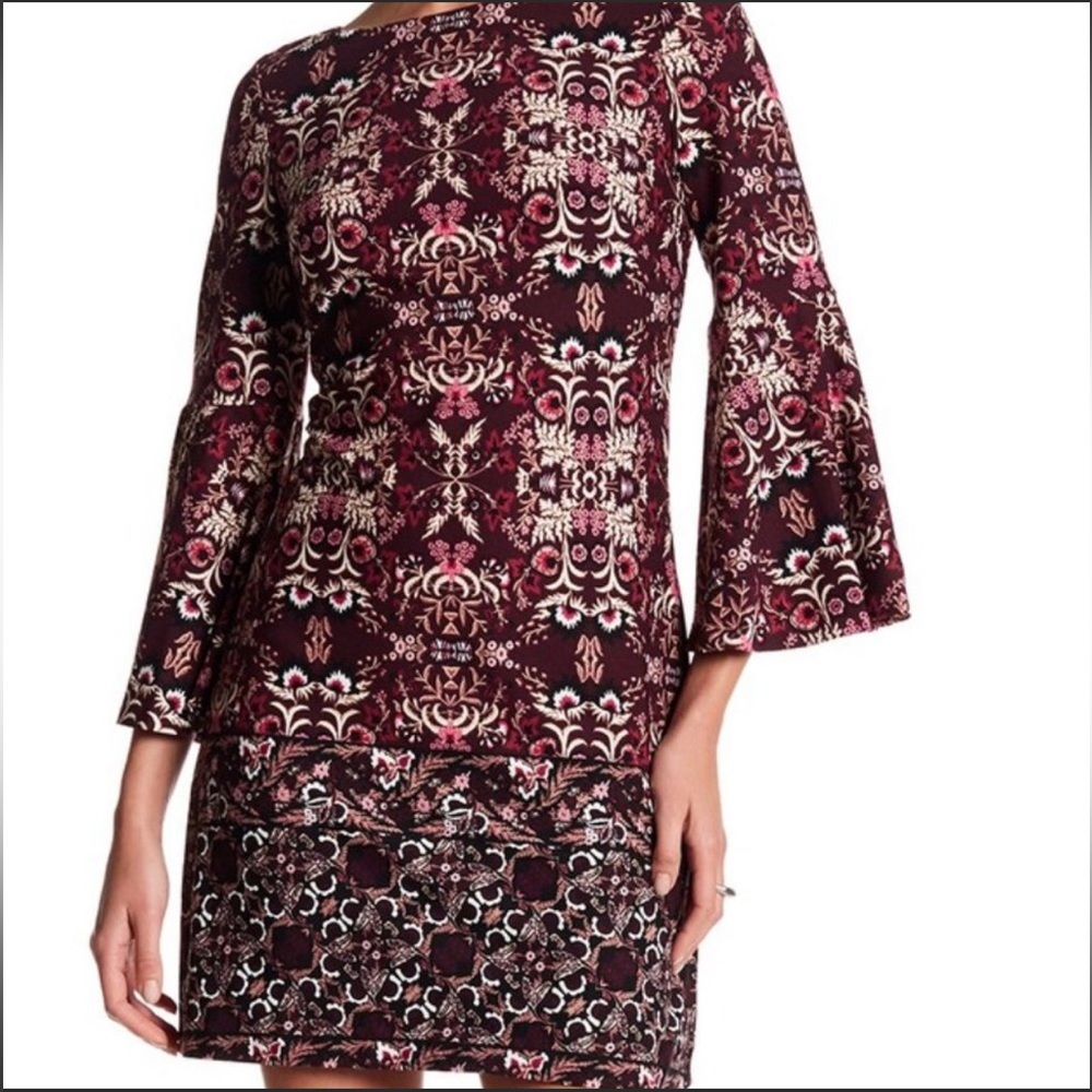Vince Camuto Bell Sleeve Paisley Dress Size 2